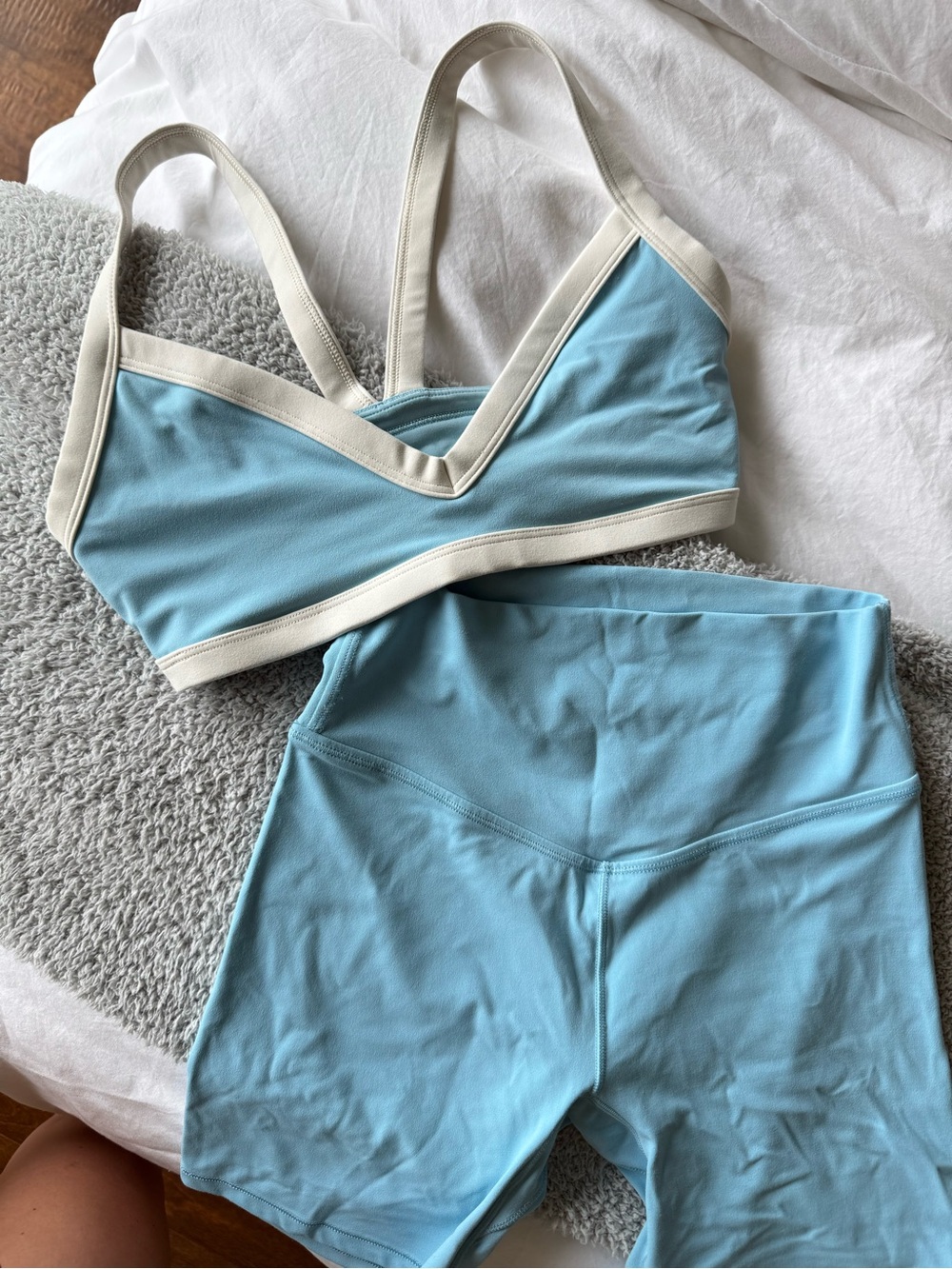 Vuori workout set